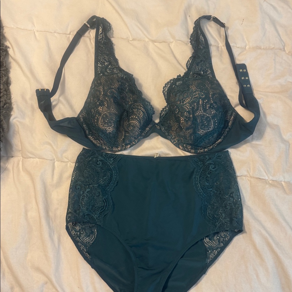 ThirdLove GREEN Lace Contour Plunge Green Bra Intimates & Silk Lace Underwear